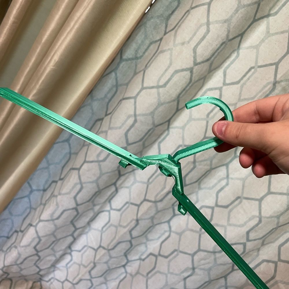 Foldable Hanger 3D Printed